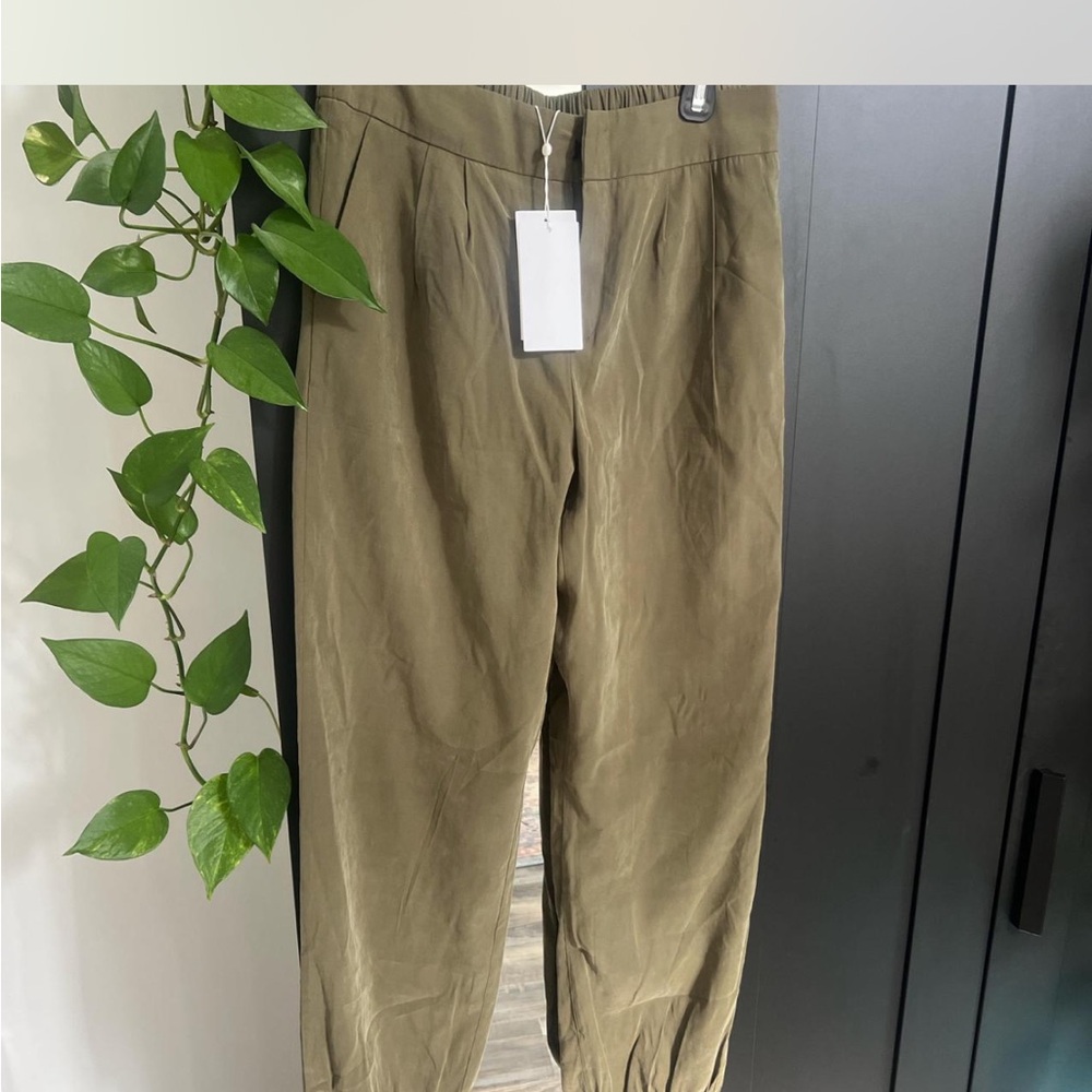 VILA Men's Khaki Chinos